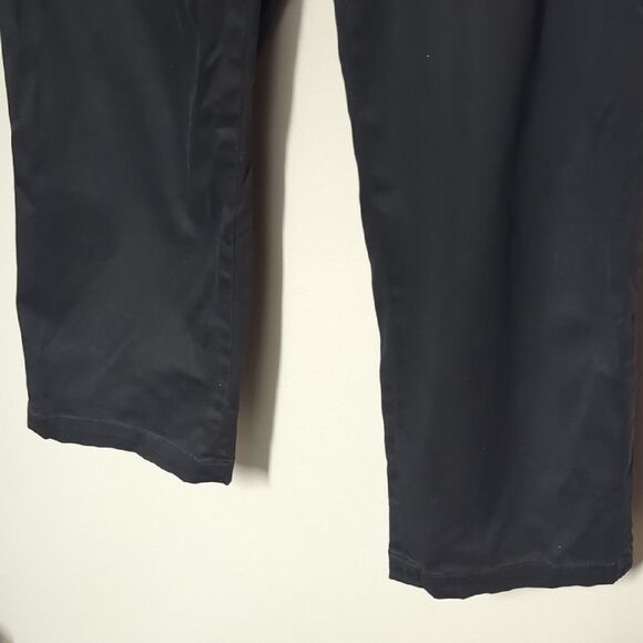 Banana Republic Black Dress Pants with Streamlined Silhouette - Picture 2 of 6